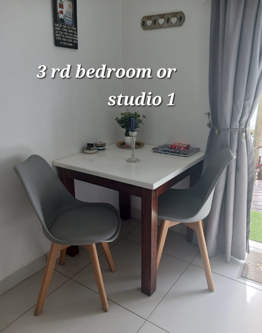 4 Bedroom Property for Sale in The Cove Western Cape